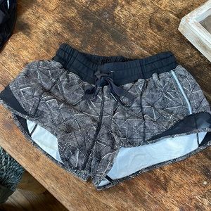 Lululemon Hotty Hot 2.5 (old style)